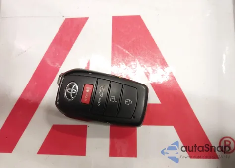 2024 Toyota Grand Highlander Hybrid Xle z USA, uszkodzony, nr VIN 5TDACAB57RS009055